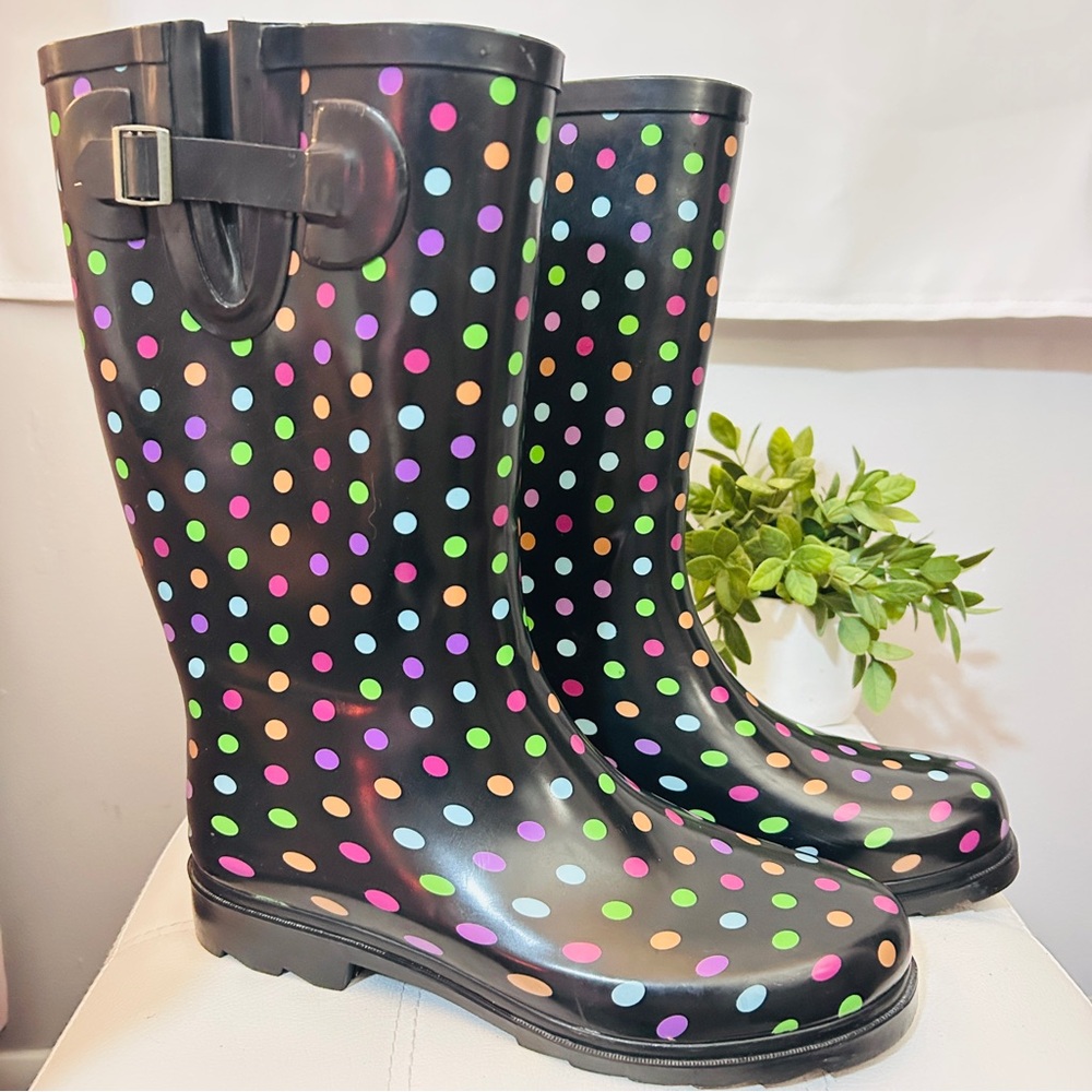 Colorful Polka Dot Rain Boots w/soft lining Like New